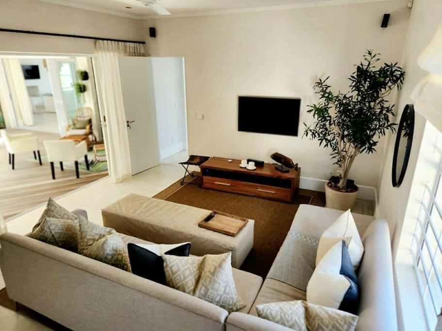 Villa Contemporary With Amazing Views Plettenberg Bay