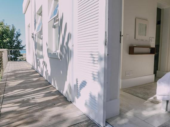 Contemporary With Amazing Views *